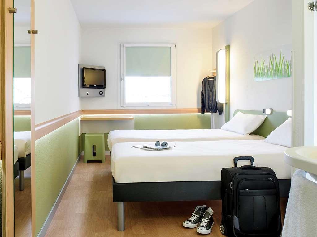 Ibis Budget Cannes Mougins Bilik gambar